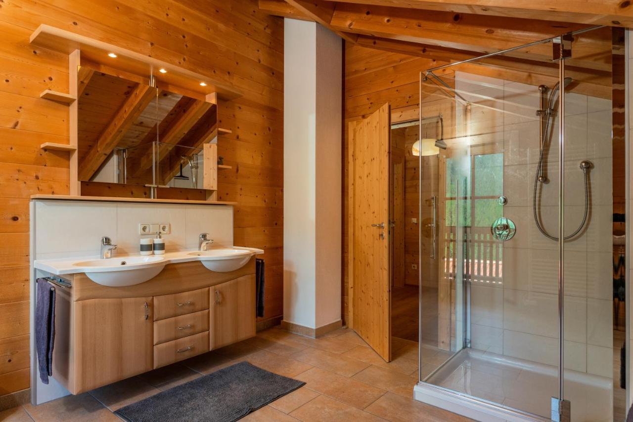 אנברג אים לאמרטל Berg Chalet מראה חיצוני תמונה