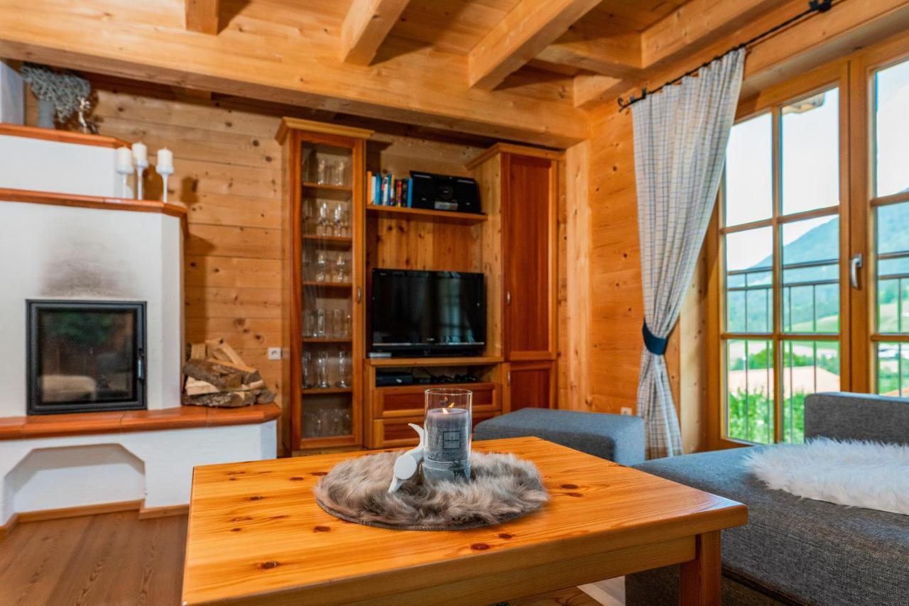 אנברג אים לאמרטל Berg Chalet מראה חיצוני תמונה